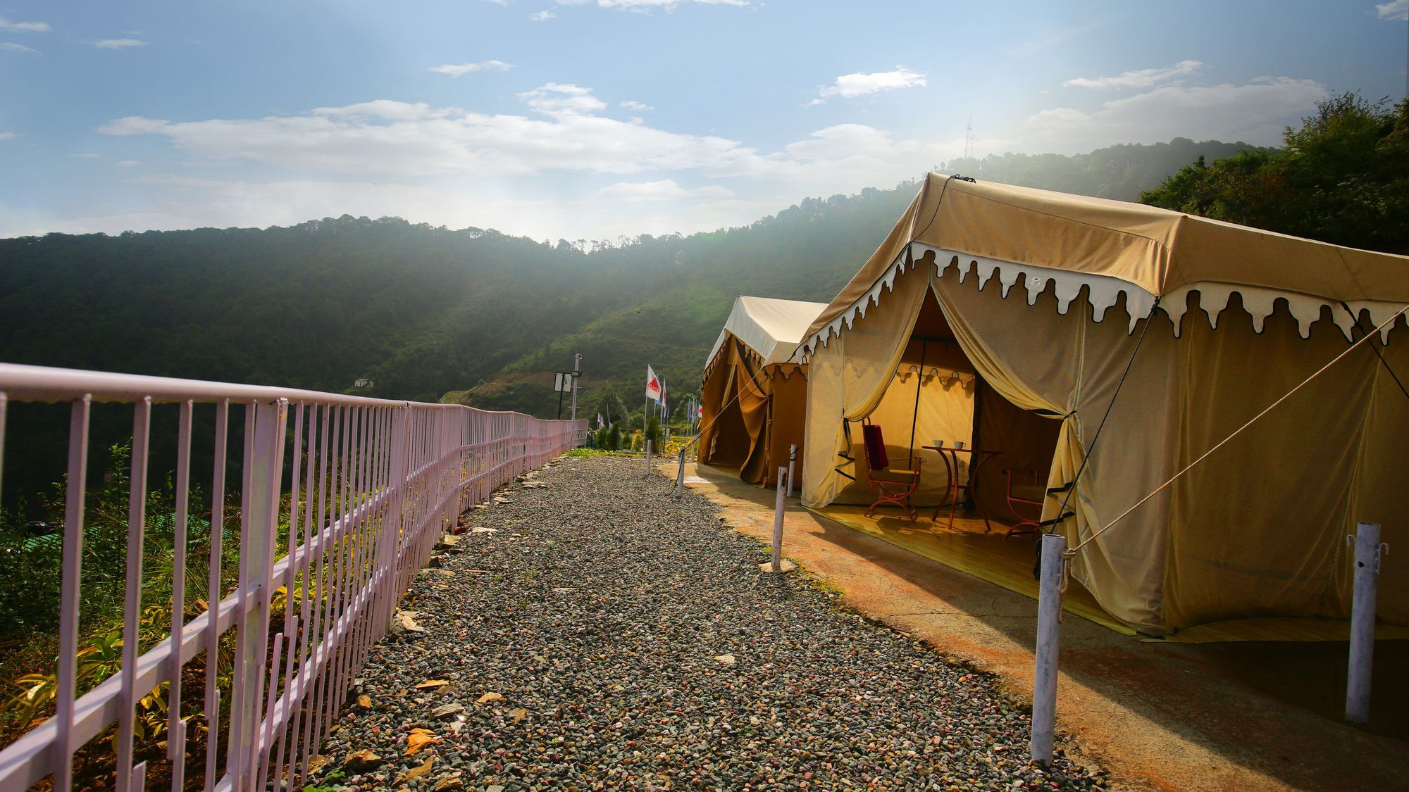 The Swiss Village Resort Nainital Buitenkant foto
