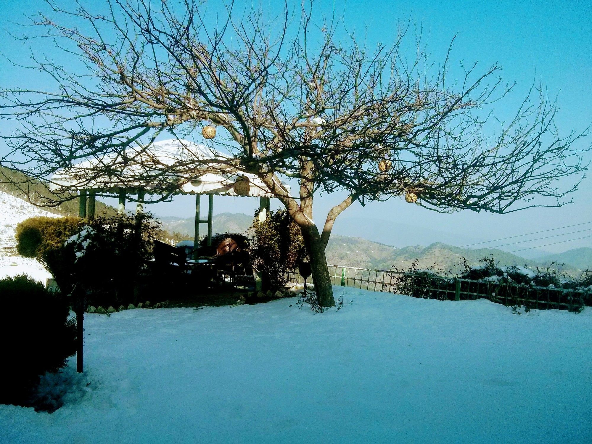 The Swiss Village Resort Nainital Buitenkant foto