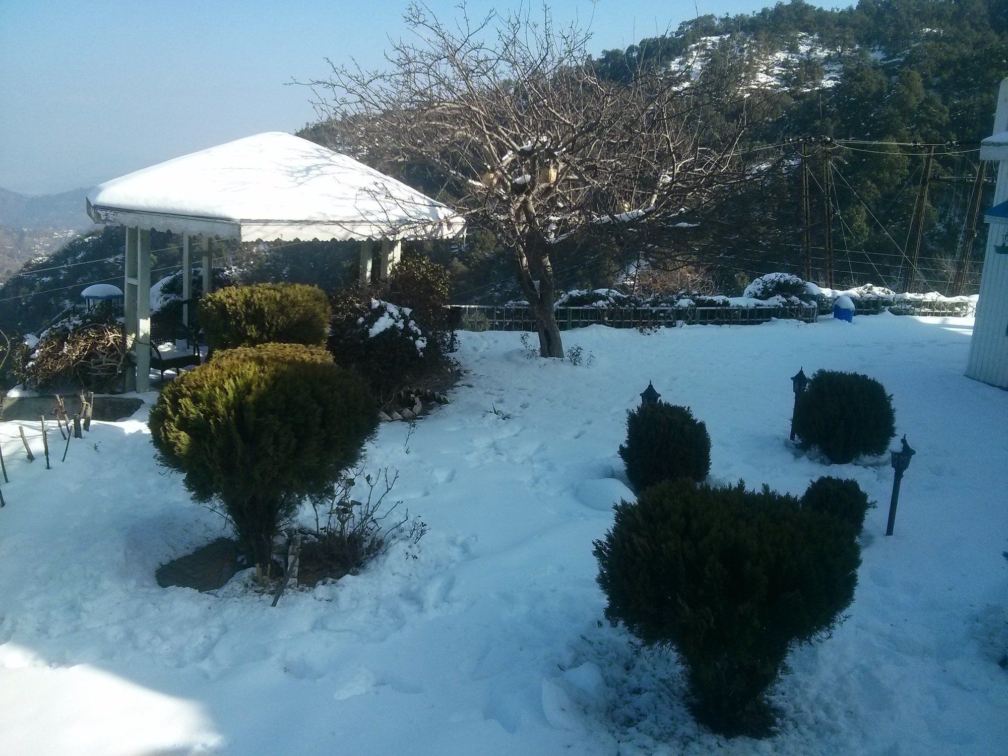 The Swiss Village Resort Nainital Buitenkant foto