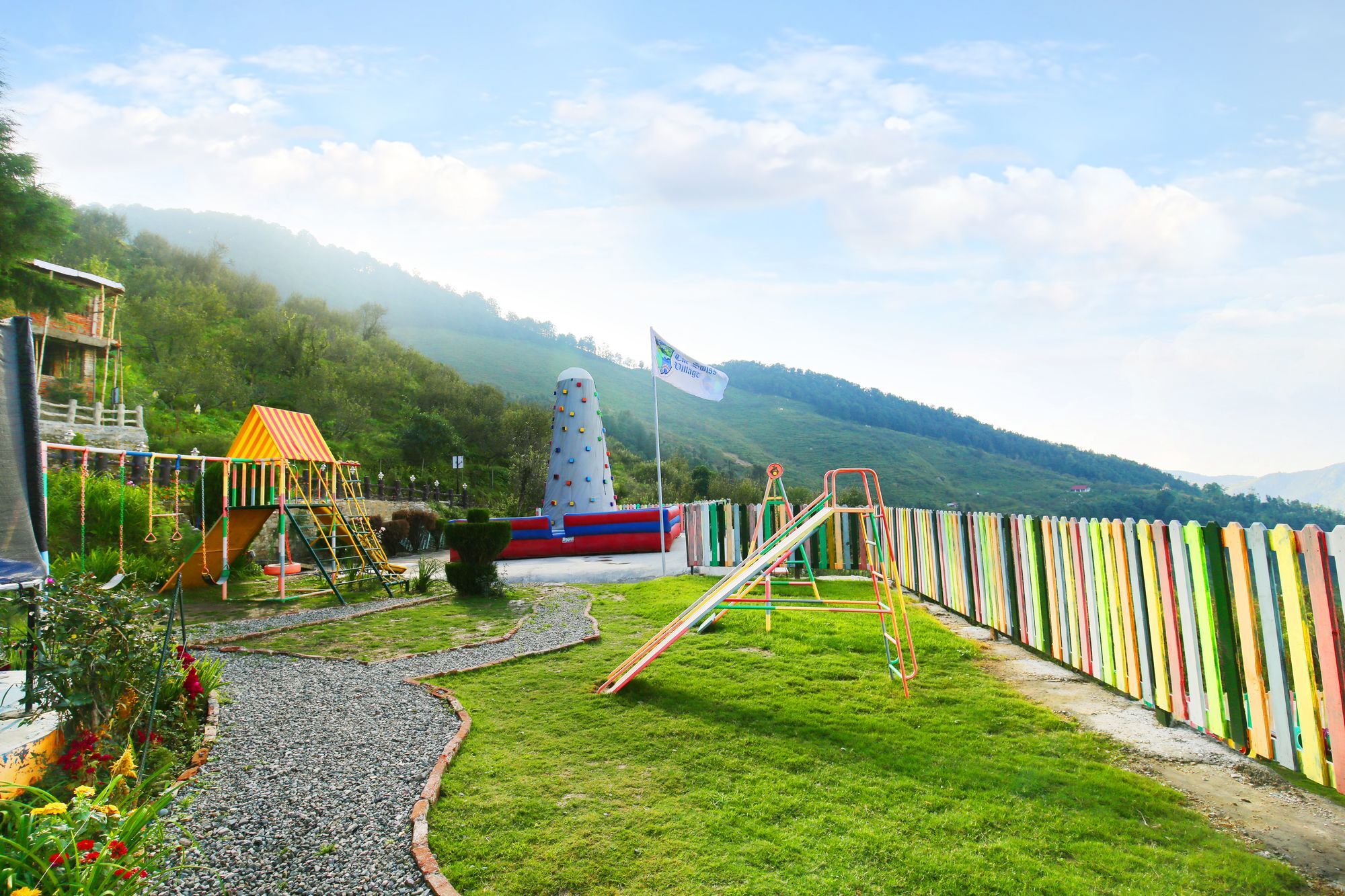 The Swiss Village Resort Nainital Buitenkant foto